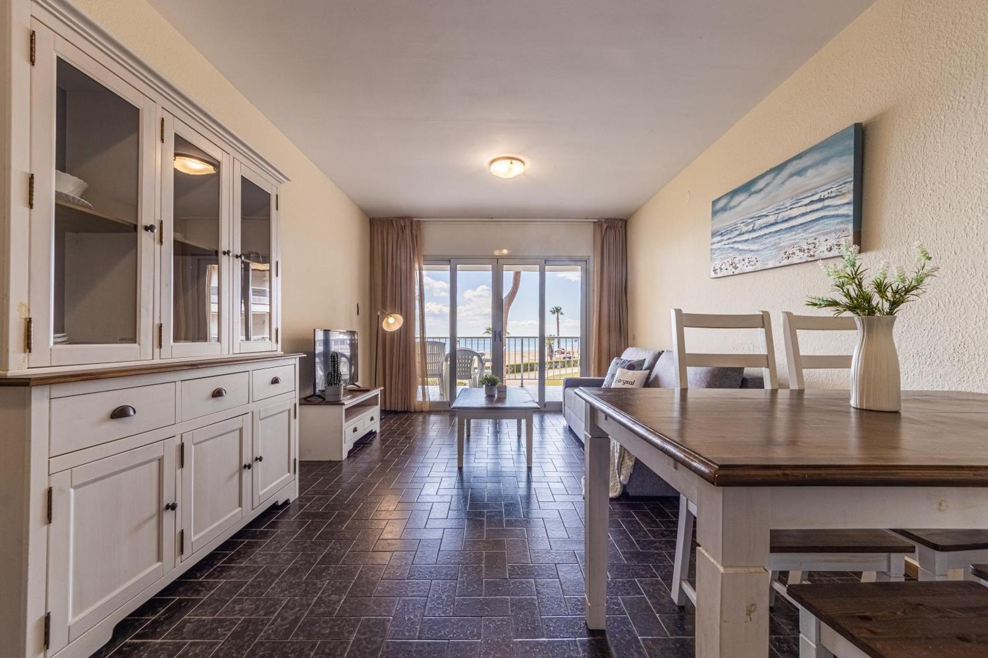 Apartamentos Dms V Arysal カンブリルス エクステリア 写真